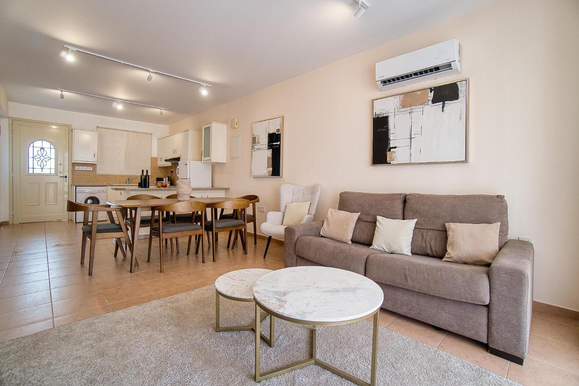 Royal Seacrest F G6 Apartment Пафос Екстериор снимка